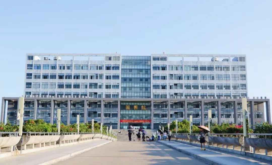 【院校介紹】廣東科學(xué)技術(shù)職業(yè)學(xué)院(圖3) 【院校介紹】廣東科學(xué)技術(shù)職業(yè)學(xué)院(圖3)